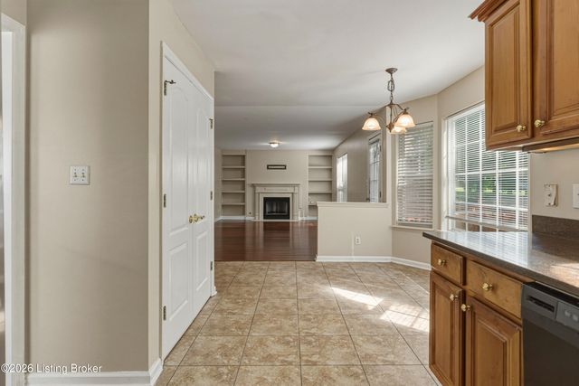 5312 Craigs Creek Dr, Louisville, KY 40241