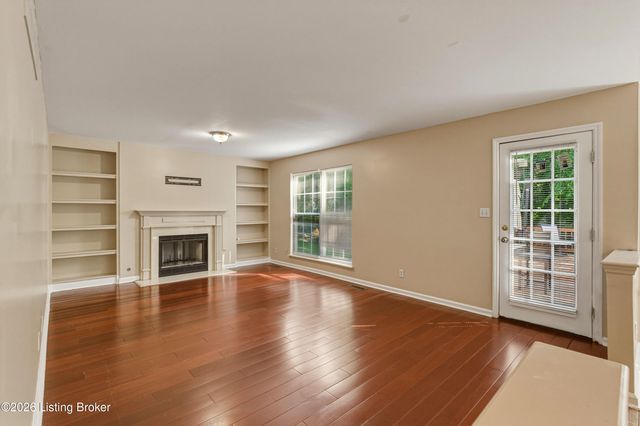 5312 Craigs Creek Dr, Louisville, KY 40241