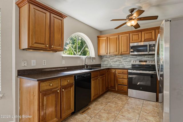 5312 Craigs Creek Dr, Louisville, KY 40241