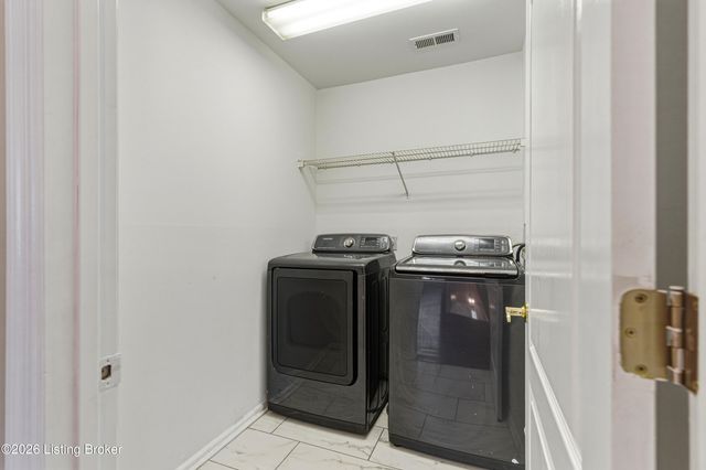 5312 Craigs Creek Dr, Louisville, KY 40241