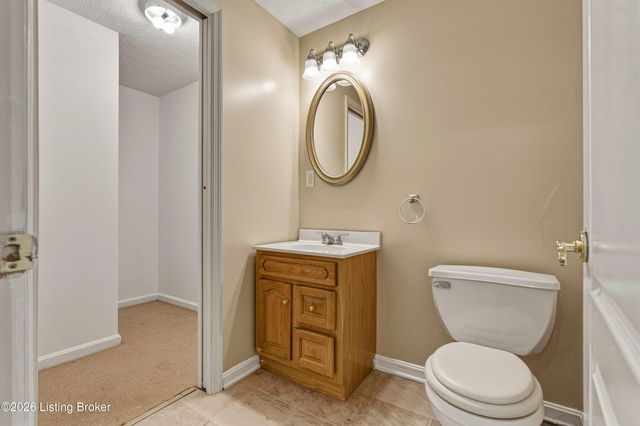 5312 Craigs Creek Dr, Louisville, KY 40241