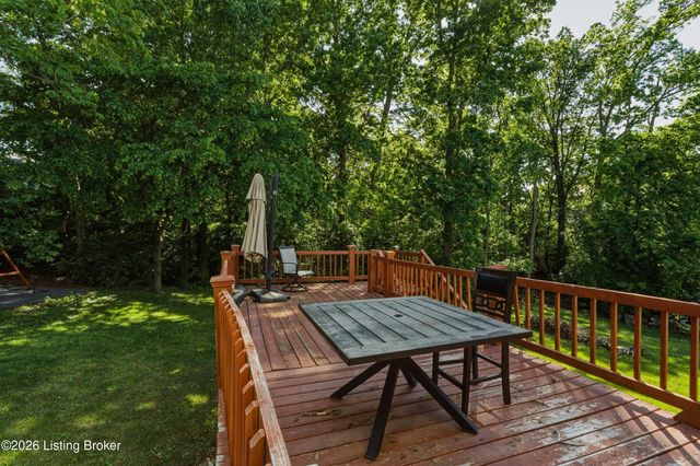 5312 Craigs Creek Dr, Louisville, KY 40241