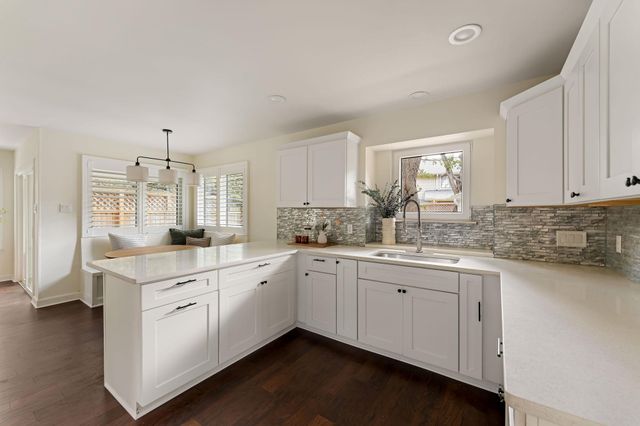 7608 Hawkeye DR, Austin, TX 78749