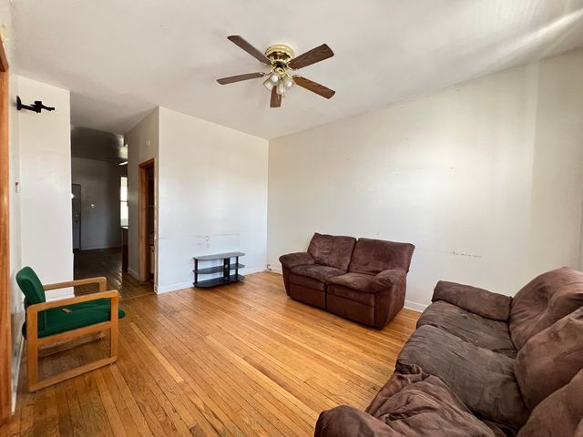 3543 S Wolcott Avenue, Chicago, IL 60609