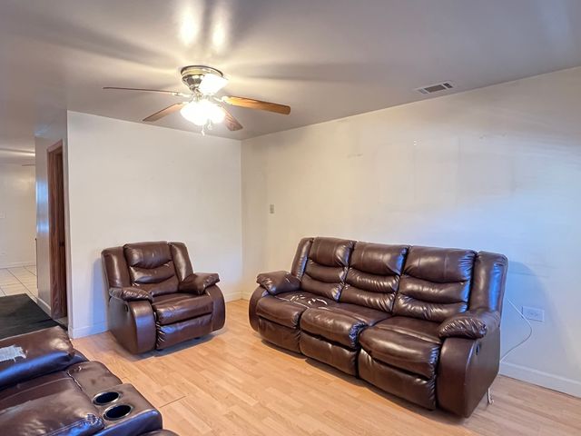 3543 S Wolcott Avenue, Chicago, IL 60609