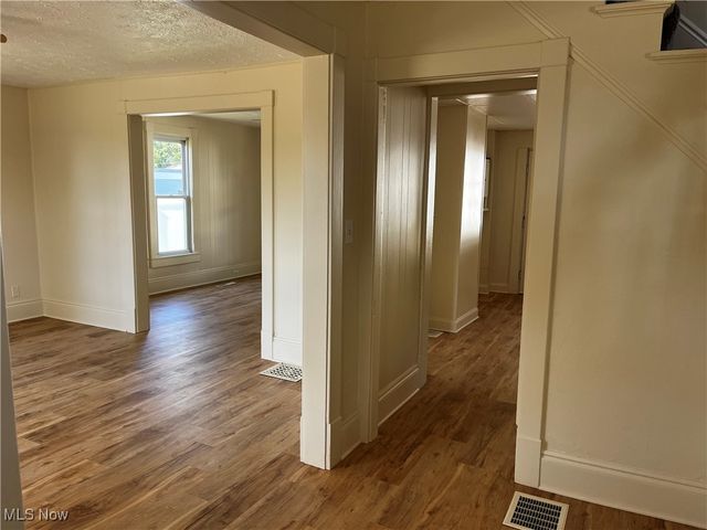 802 Elizabeth Street, Minerva, OH 44657