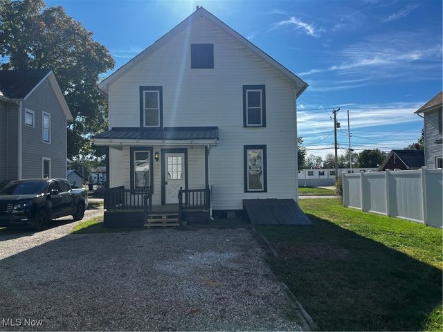 802 Elizabeth Street, Minerva, OH 44657