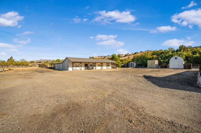 2135 Diana Avenue, Morgan Hill, CA 95037