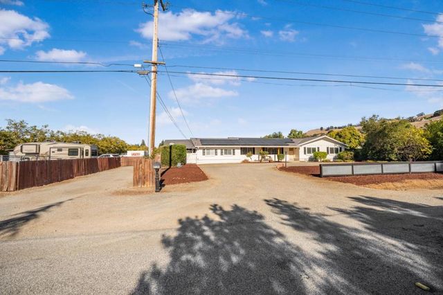 2135 Diana Avenue, Morgan Hill, CA 95037