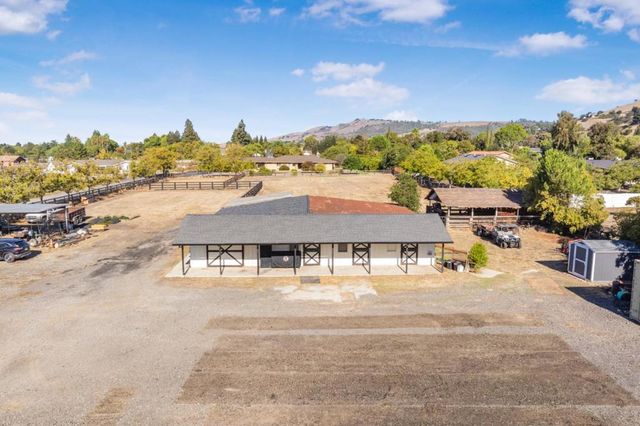 2135 Diana Avenue, Morgan Hill, CA 95037