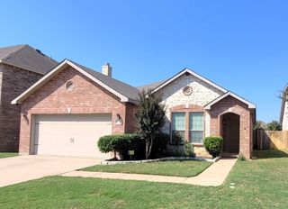 8845 Noontide Drive, Fort Worth, TX 76179