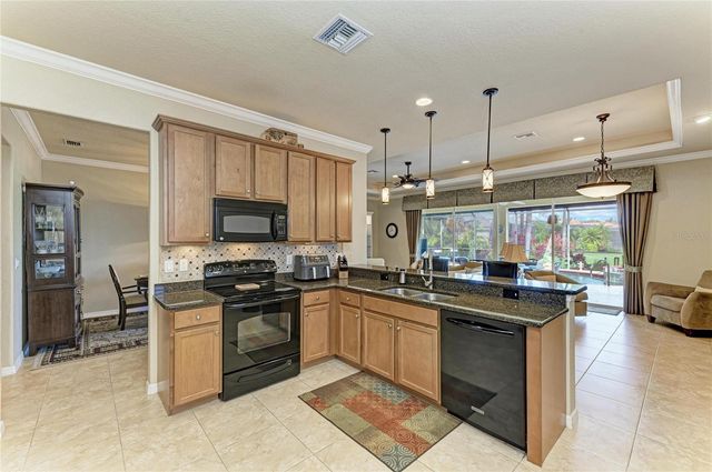 9007 HAMMOCK EDGE PLACE, Bradenton, FL 34212