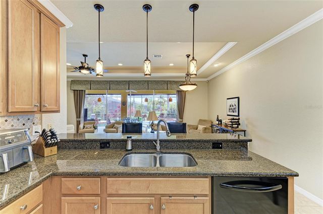 9007 HAMMOCK EDGE PLACE, Bradenton, FL 34212