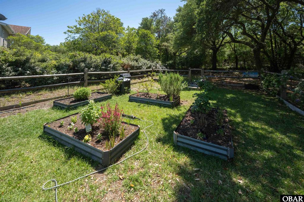 Image 5 of property listing at 304 Duck Road Lot #13, Southern Shores, NC 27949