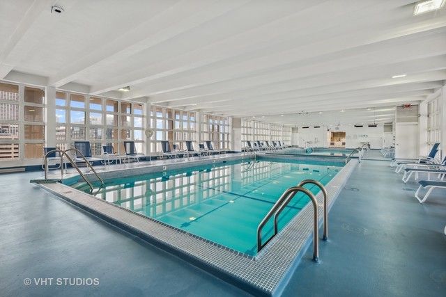 535 N MICHIGAN Avenue 302, Chicago, IL 60611