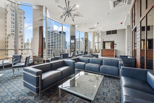 535 N MICHIGAN Avenue 302, Chicago, IL 60611