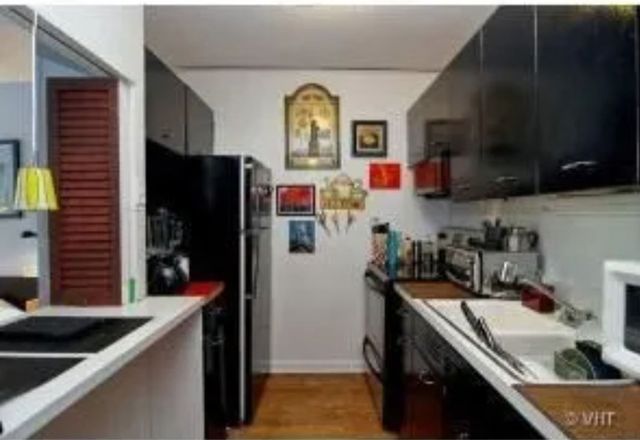 535 N MICHIGAN Avenue 302, Chicago, IL 60611