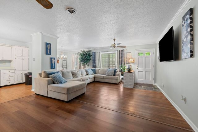 3321 EARL DR, Memphis, TN 38128