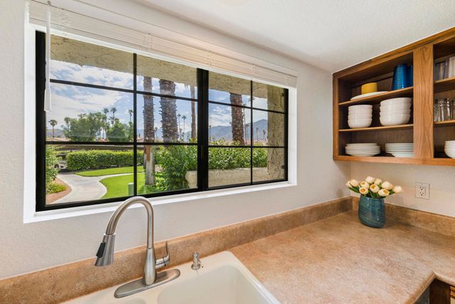 505 S Farrell Drive S115, Palm Springs, CA 92264