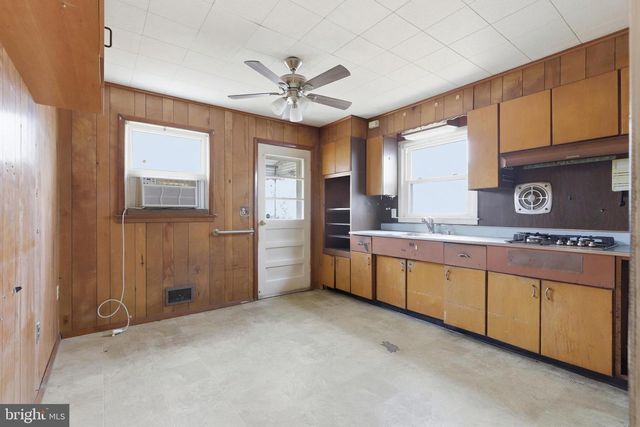 78 CLAYTON AVE, Hamilton, NJ 08619