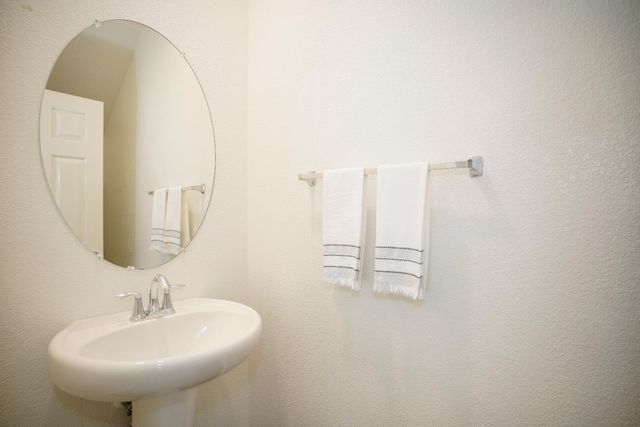 10851 Arrington Dr, Rancho Cordova, CA 95670