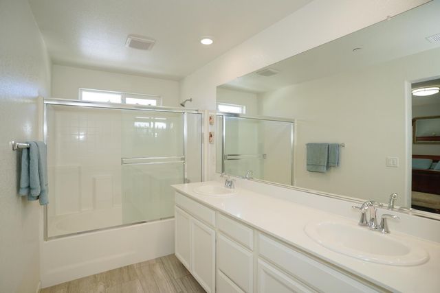 10851 Arrington Dr, Rancho Cordova, CA 95670