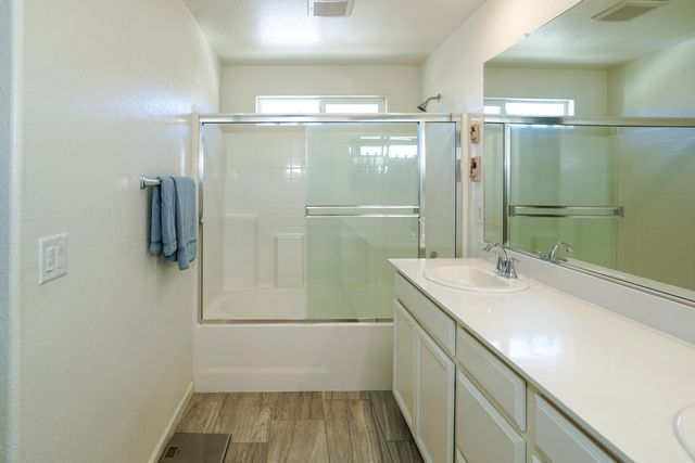 10851 Arrington Dr, Rancho Cordova, CA 95670