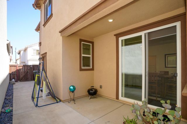 10851 Arrington Dr, Rancho Cordova, CA 95670