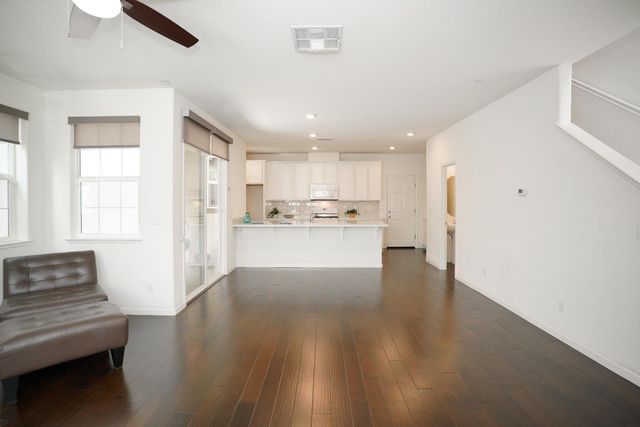 10851 Arrington Dr, Rancho Cordova, CA 95670