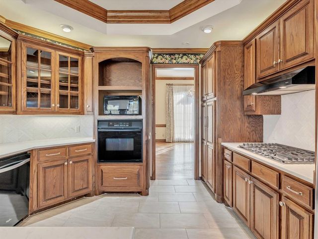 2901 Spyglass Hill Road, Edmond, OK 73034