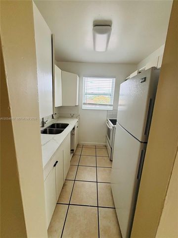 6601 SW 18th Street 210, Pembroke Pines, FL 33023