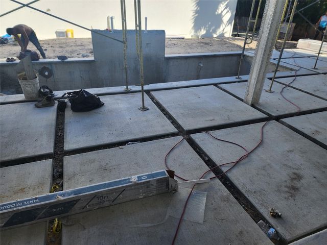 40 NE 16th Place, Fort Lauderdale, FL 33305