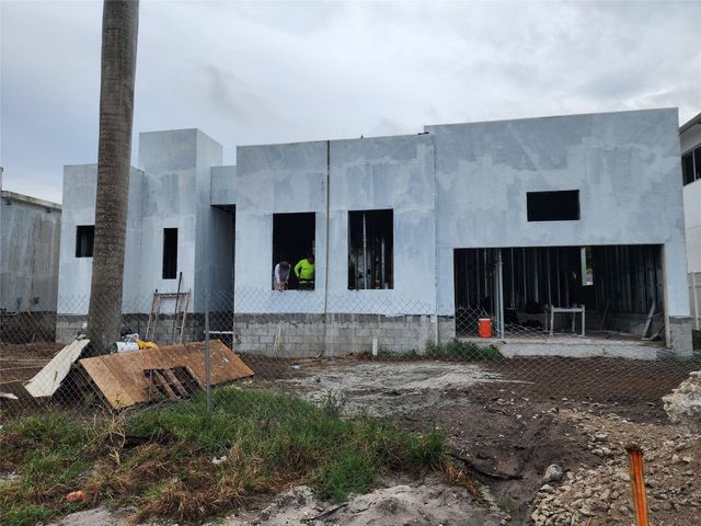 40 NE 16th Place, Fort Lauderdale, FL 33305