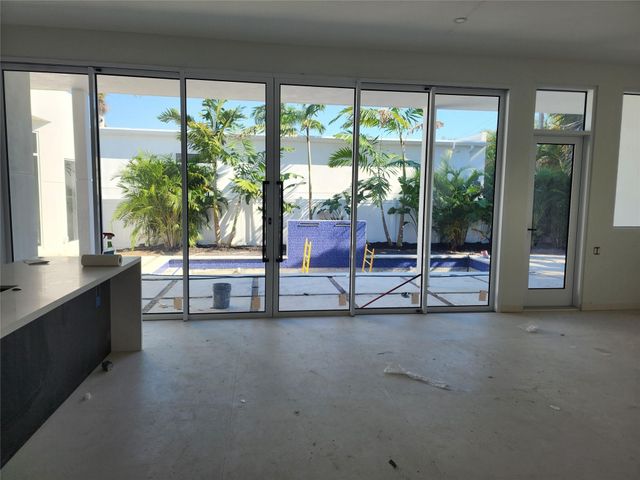 40 NE 16th Place, Fort Lauderdale, FL 33305