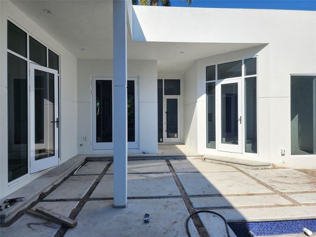 40 NE 16th Place, Fort Lauderdale, FL 33305