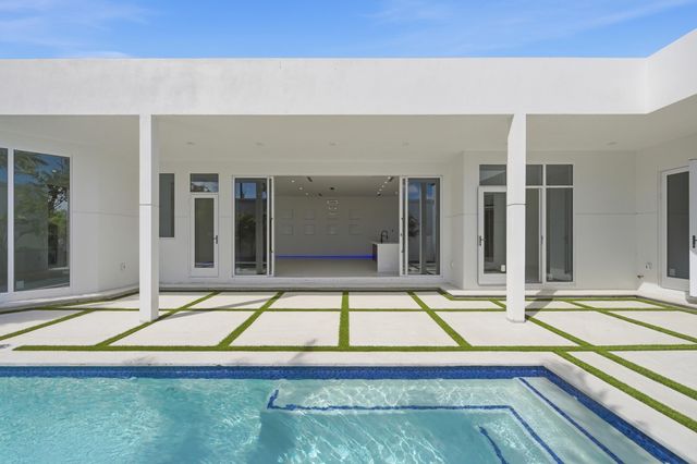 40 NE 16th Place, Fort Lauderdale, FL 33305