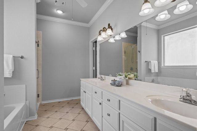 697 Meadowview Circle, Van Alstyne, TX 75495