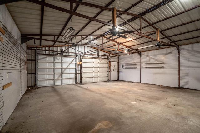 697 Meadowview Circle, Van Alstyne, TX 75495