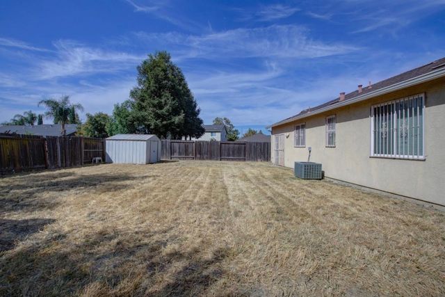 1726 E 13th St, Stockton, CA 95206