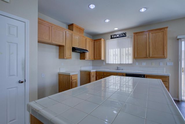 1726 E 13th St, Stockton, CA 95206