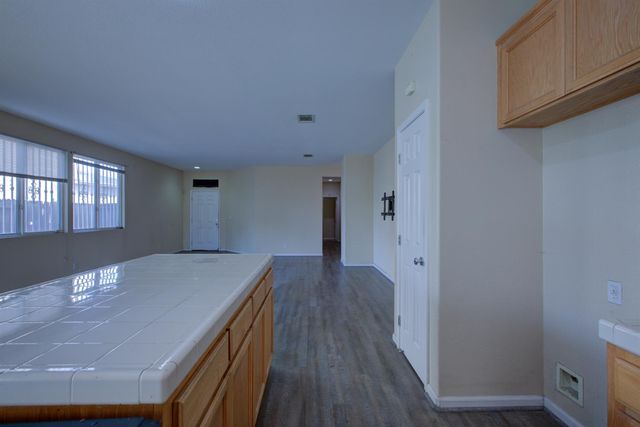1726 E 13th St, Stockton, CA 95206