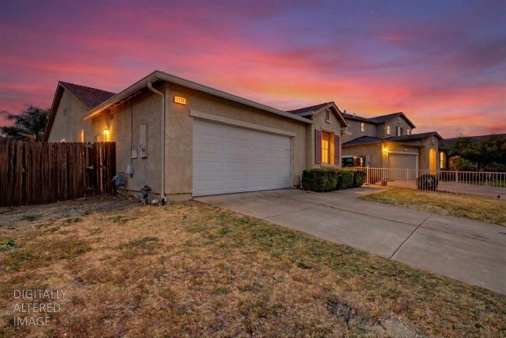 1726 E 13th St, Stockton, CA 95206