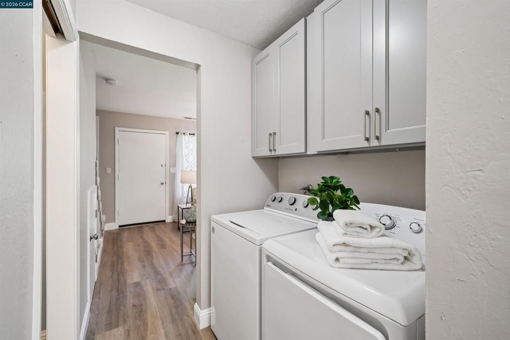 Image 15 of property listing at 1895 Landana B, Concord, CA 94519