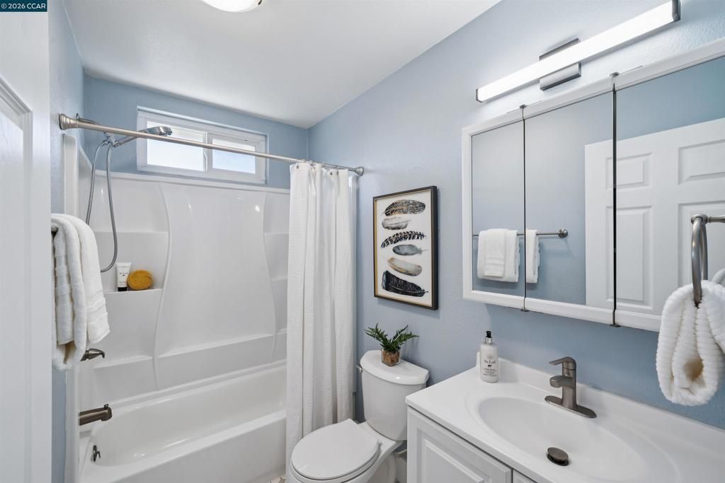 Image 21 of property listing at 1895 Landana B, Concord, CA 94519