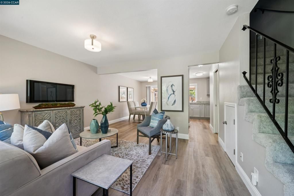 Image 3 of property listing at 1895 Landana B, Concord, CA 94519