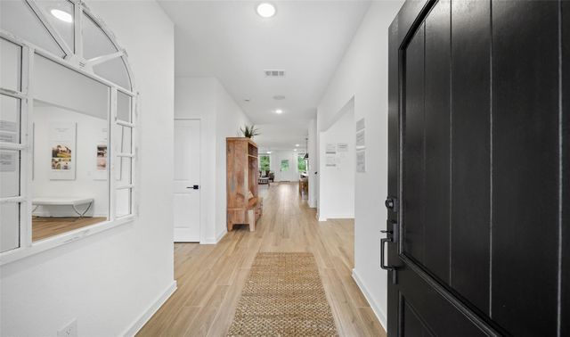 4727 Bay Vista Drive, Baytown, TX 77523