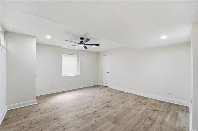 305 NE Forest Avenue, Lee's Summit, MO 64063