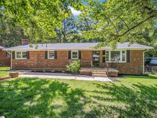 453 Lucerne Drive, Spartanburg, SC 29302