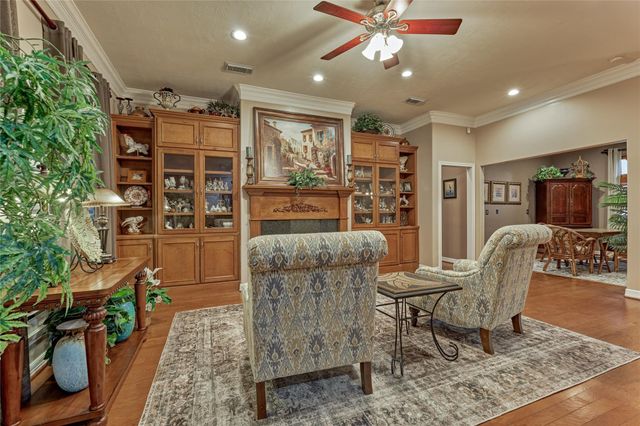 27 Bent Tree Lane, Montgomery, TX 77356