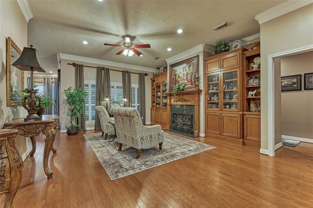 27 Bent Tree Lane, Montgomery, TX 77356